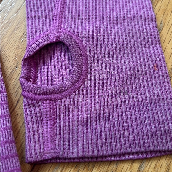 Lululemon Long Sleeve Grape Performance Toow/ Stripes; Thumbholes Stretchy XS - Picture 10 of 11